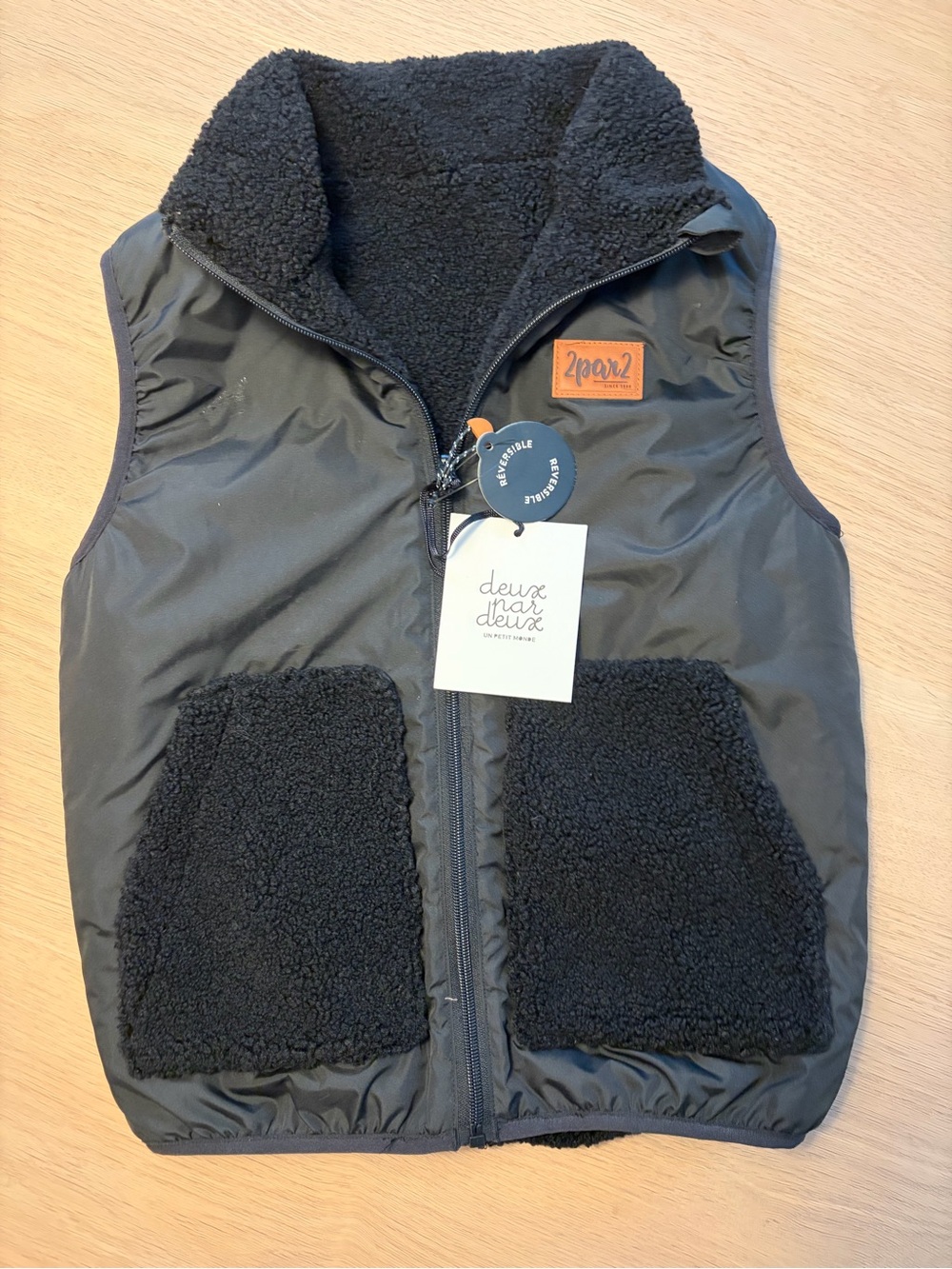 deux par deux Black Sherpa-Lined Kids Vest